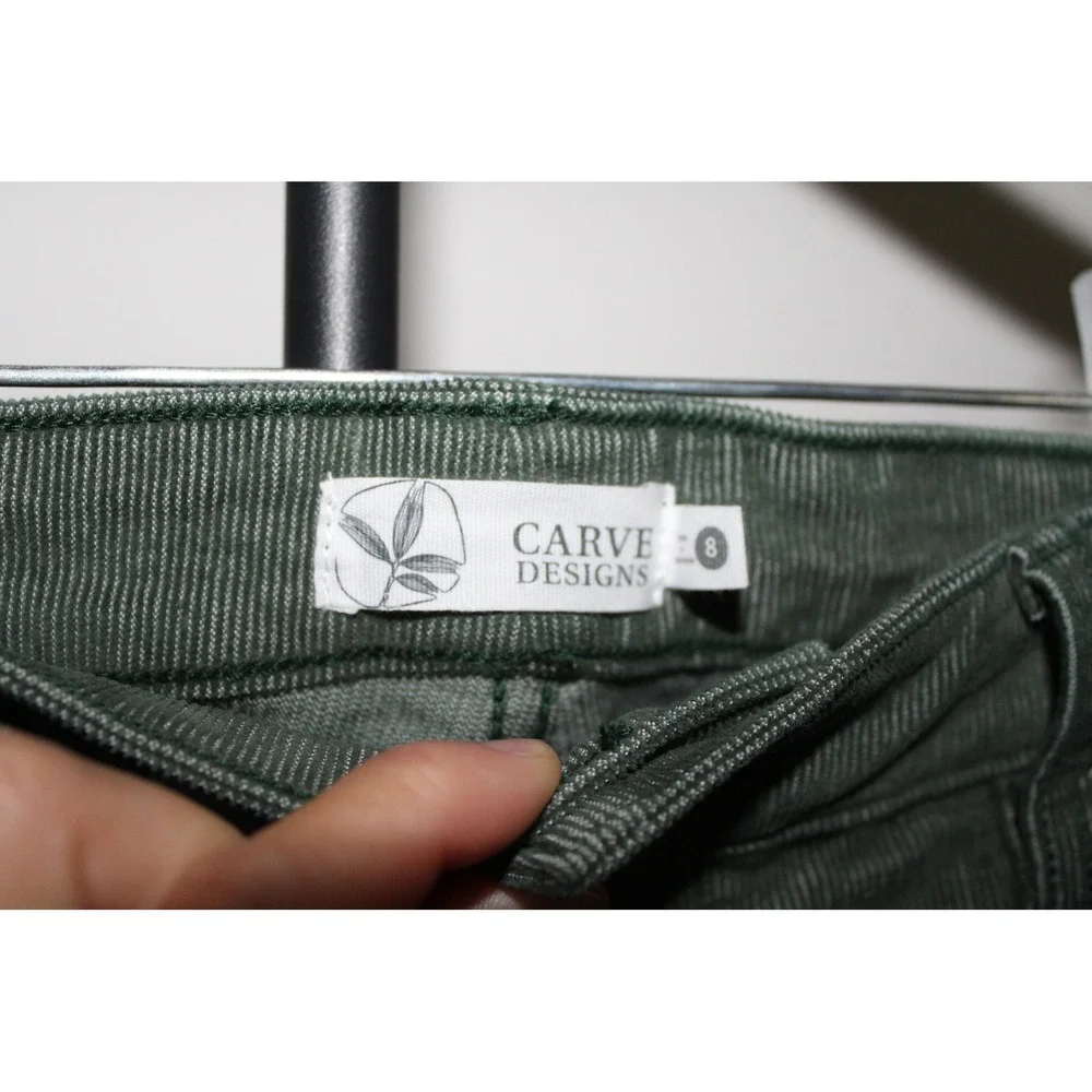 Carve Designs Green Corduroy Pants Womens Size 8 Raw Hem Stretch Straight Leg
